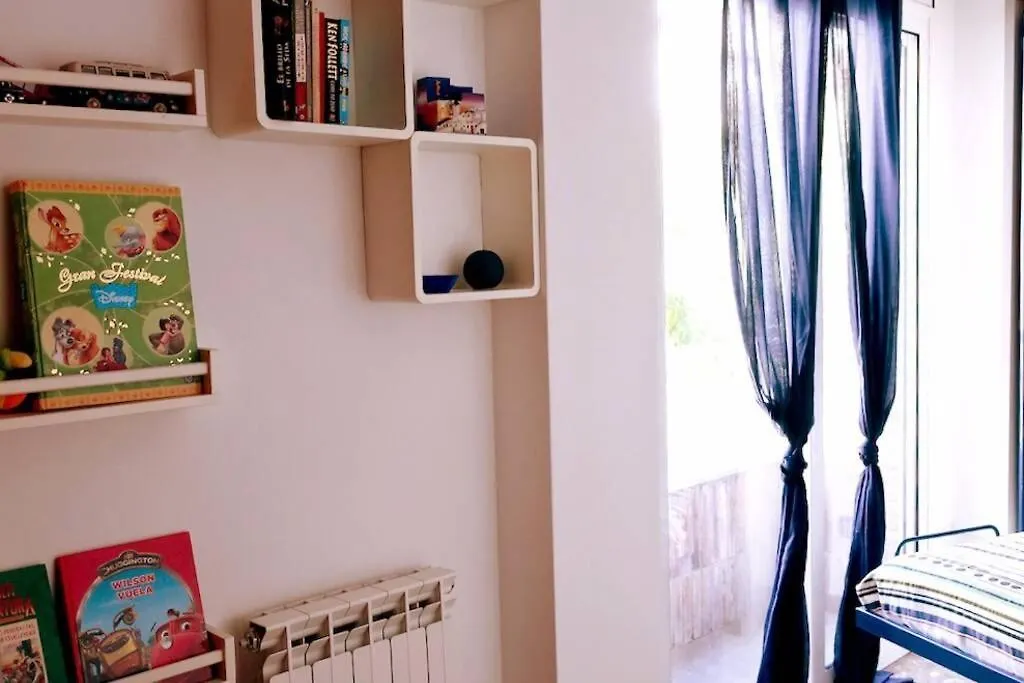 Holiday home Casa Luna, Junto Playa Y Barcelona Centro Badalona